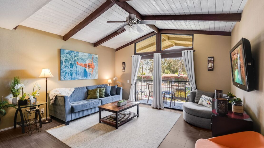 1411 N Sunrise Way  Unit 18 - Palm Springs - California - 2 bed, 2 bath rental property