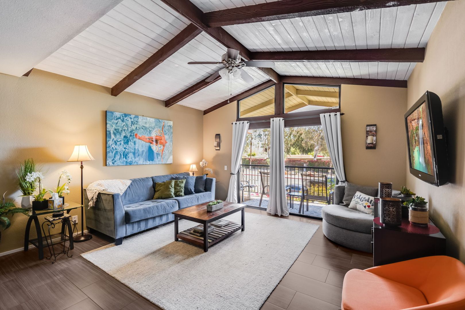 1411 N Sunrise Way  Unit 18 - Palm Springs - California - 2 bed, 2 bath rental property