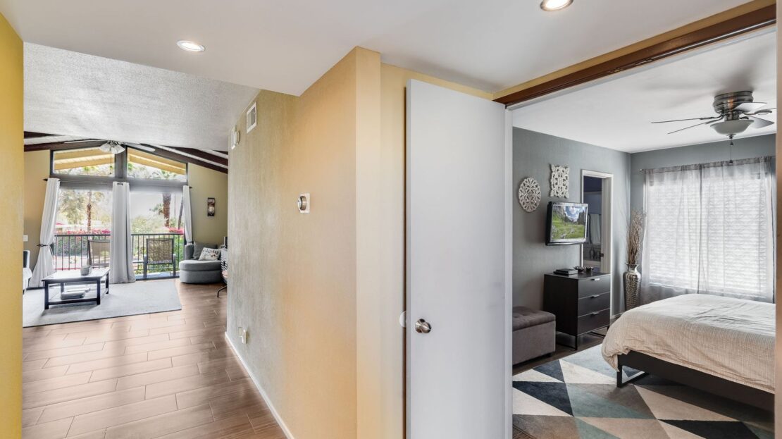 1411 N Sunrise Way  Unit 18 - Palm Springs - California - 2 bed, 2 bath rental property