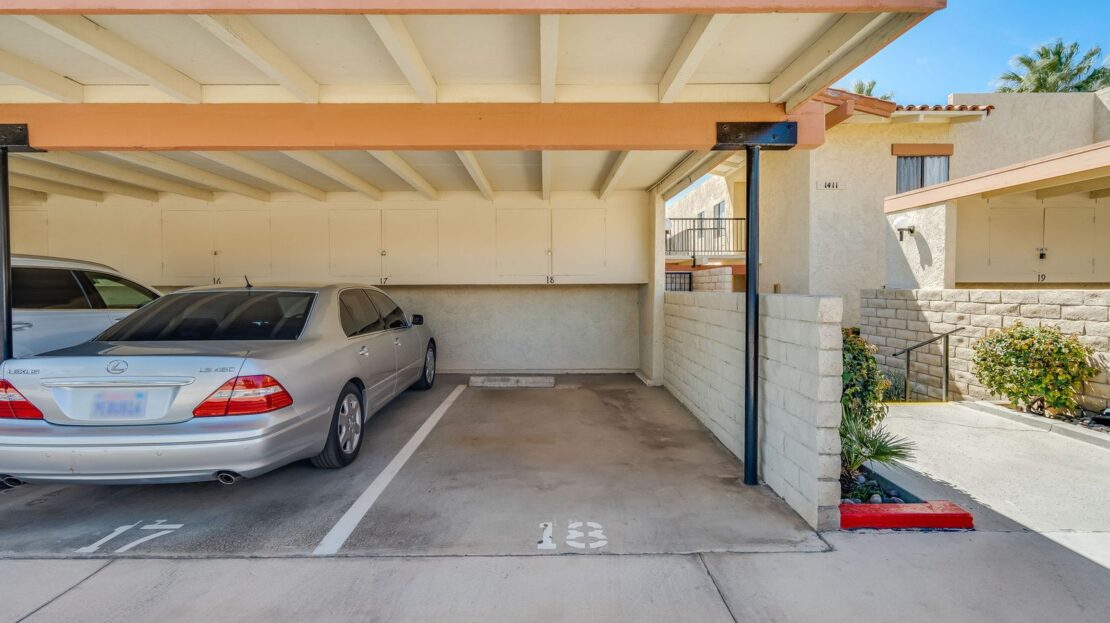 1411 N Sunrise Way  Unit 18 - Palm Springs - California - 2 bed, 2 bath rental property
