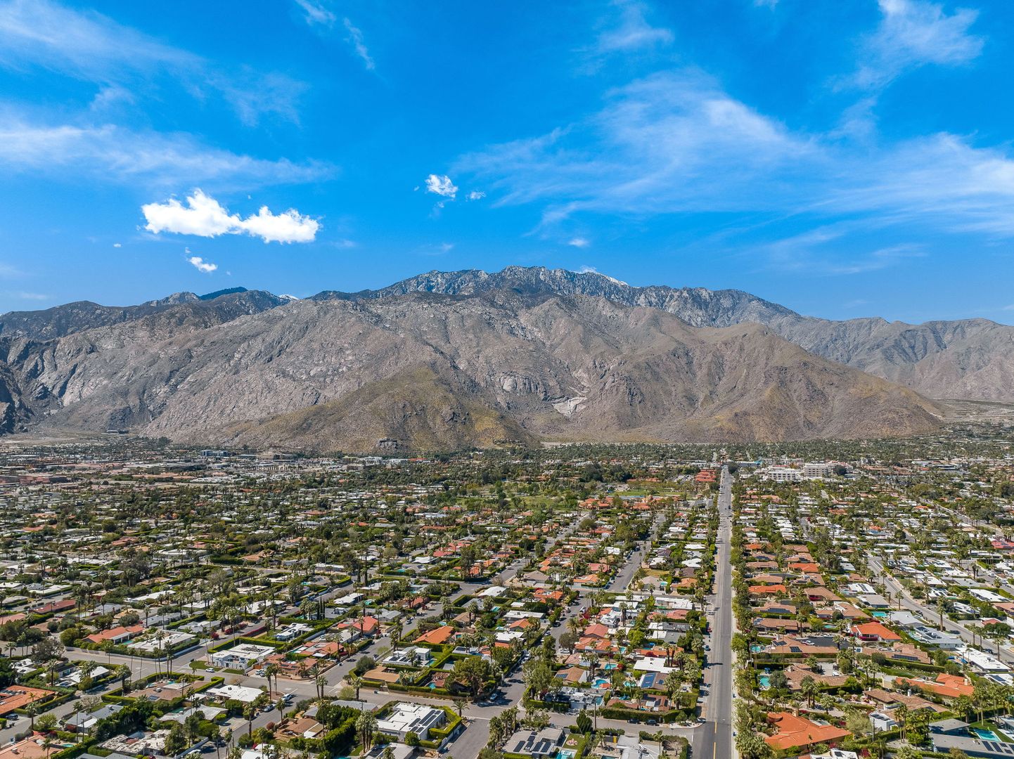 1411 N Sunrise Way  Unit 18 - Palm Springs - California - 2 bed, 2 bath rental property