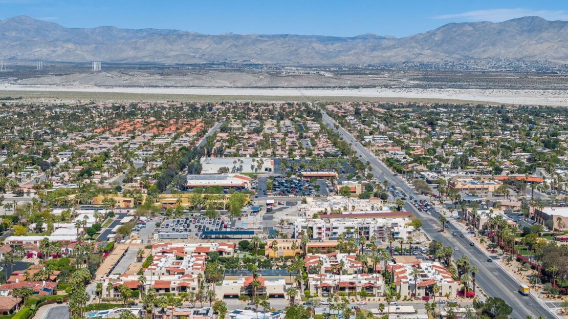 1411 N Sunrise Way  Unit 18 - Palm Springs - California - 2 bed, 2 bath rental property