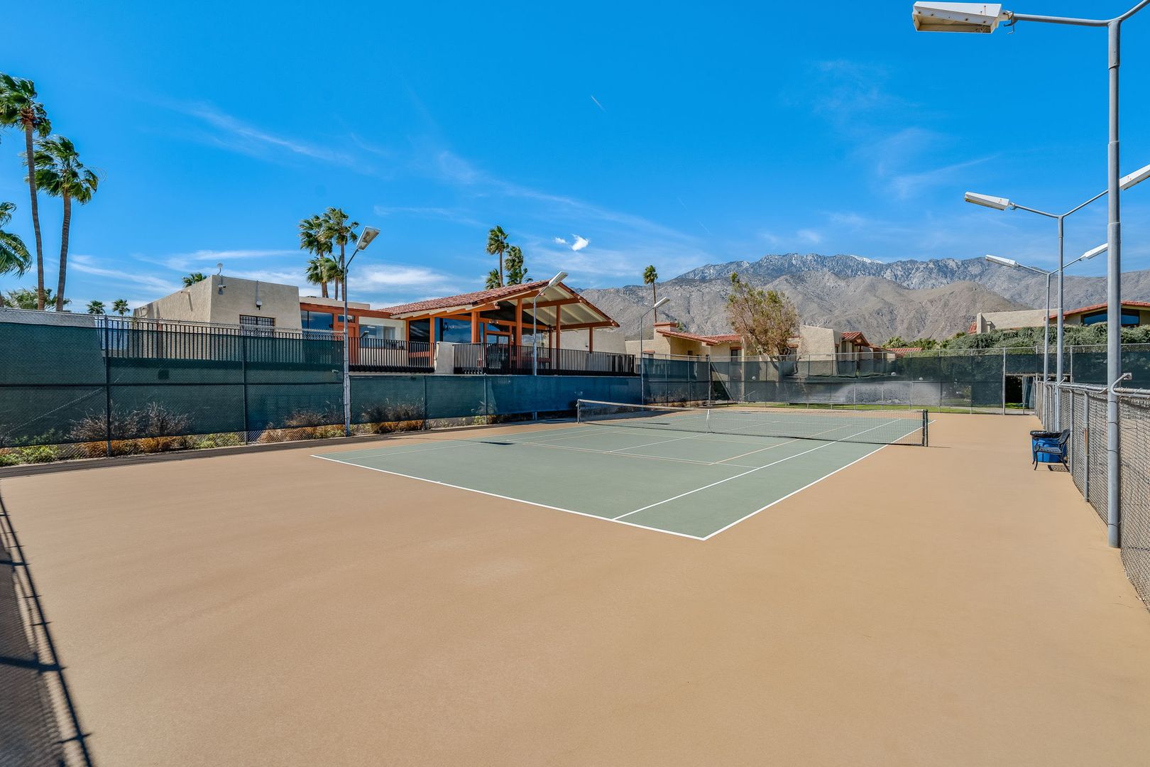 1411 N Sunrise Way  Unit 18 - Palm Springs - California - 2 bed, 2 bath rental property