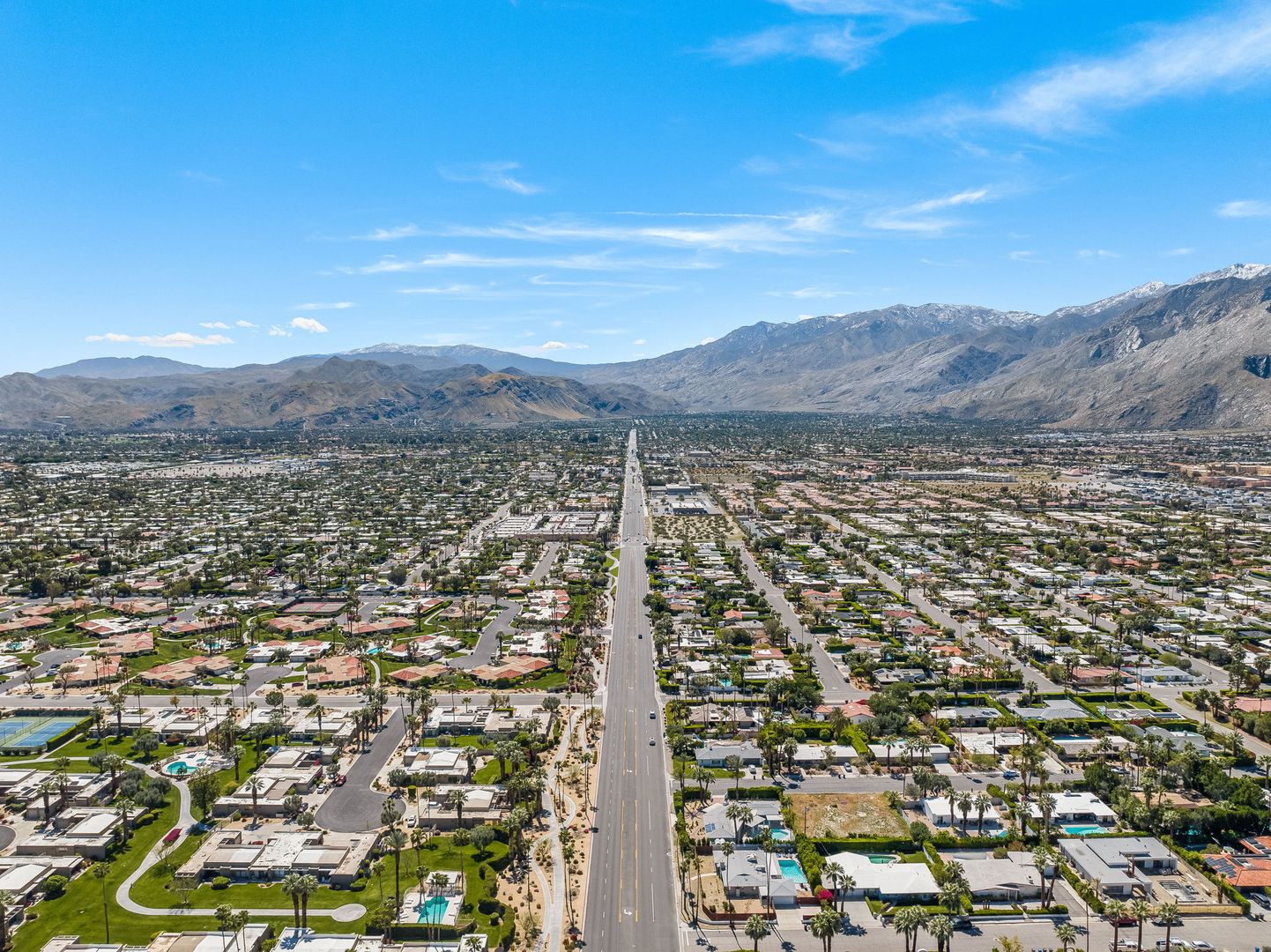 1411 N Sunrise Way  Unit 18 - Palm Springs - California - 2 bed, 2 bath rental property
