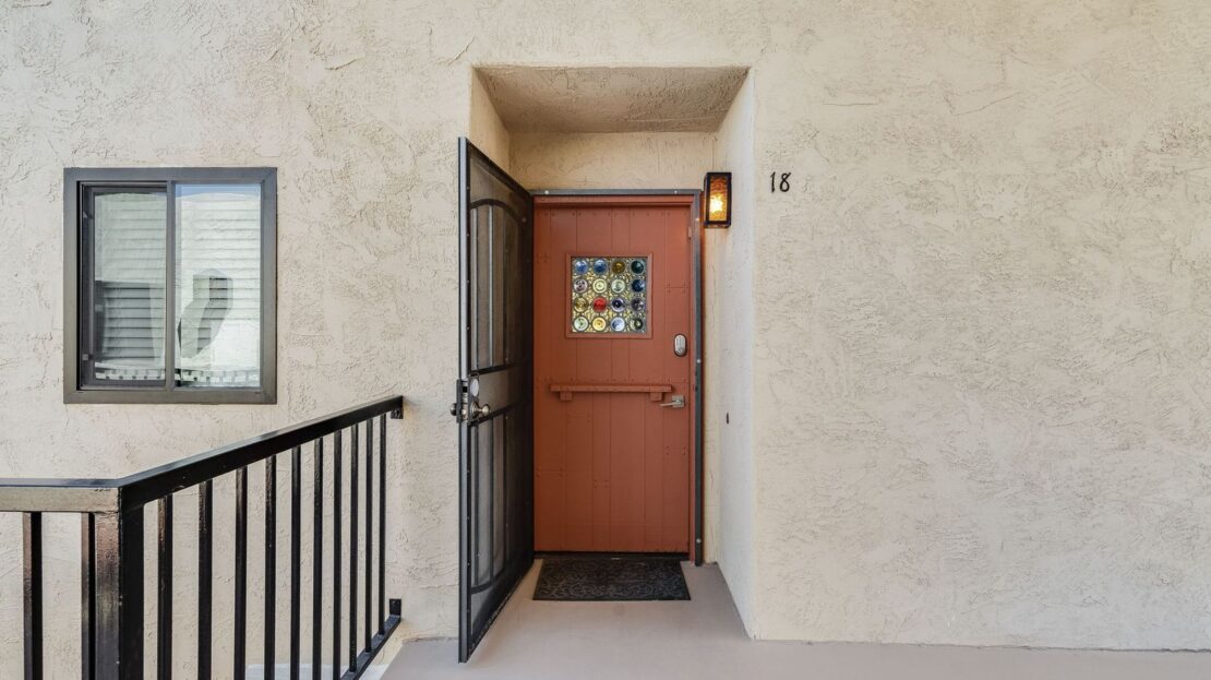 1411 N Sunrise Way  Unit 18 - Palm Springs - California - 2 bed, 2 bath rental property