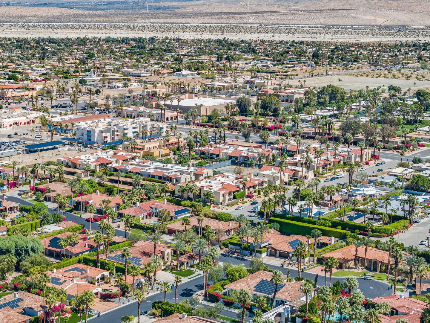 1411 N Sunrise Way  Unit 18 - Palm Springs - California - 2 bed, 2 bath rental property