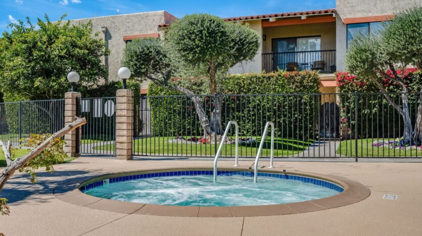 1411 N Sunrise Way  Unit 18 - Palm Springs - California - 2 bed, 2 bath rental property