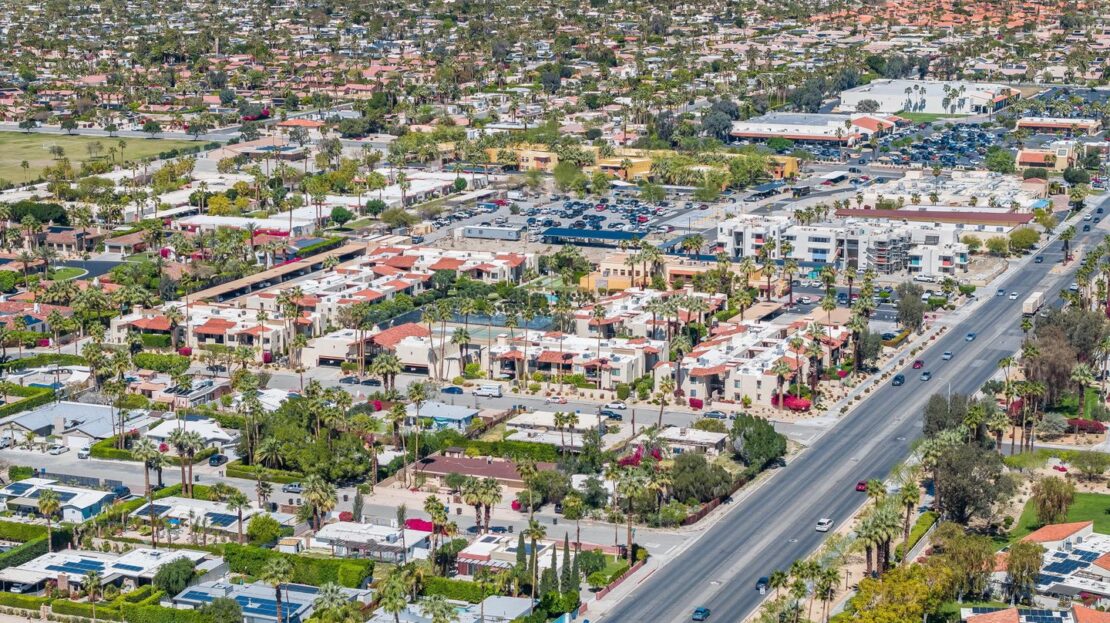 1411 N Sunrise Way  Unit 18 - Palm Springs - California - 2 bed, 2 bath rental property