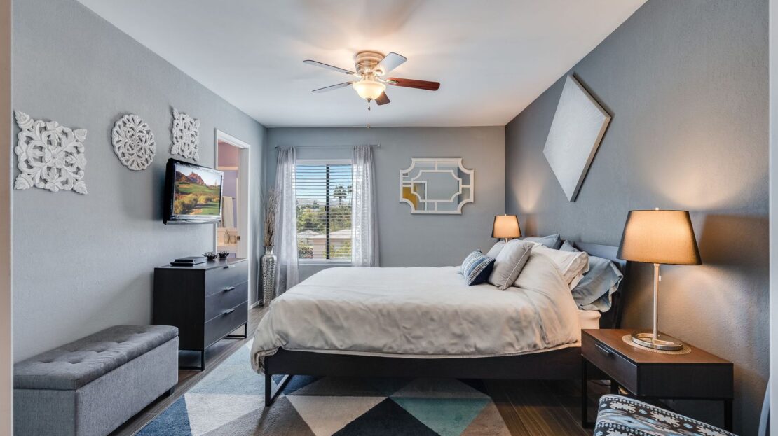 1411 N Sunrise Way  Unit 18 - Palm Springs - California - 2 bed, 2 bath rental property