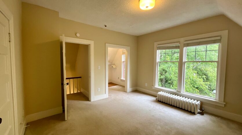 1425 32nd Ave S - Seattle - Washington - 3 bed, 2 bath rental property