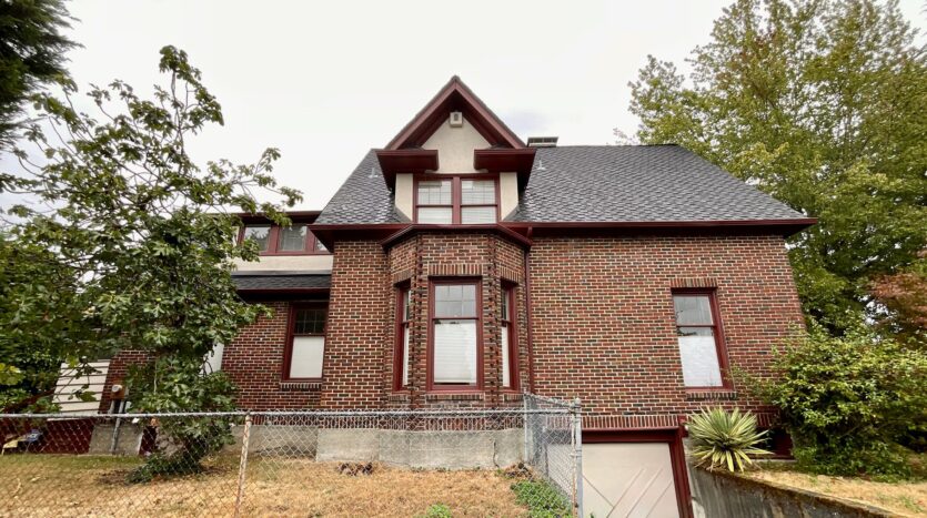 1425 32nd Ave S - Seattle - Washington - 3 bed, 2 bath rental property