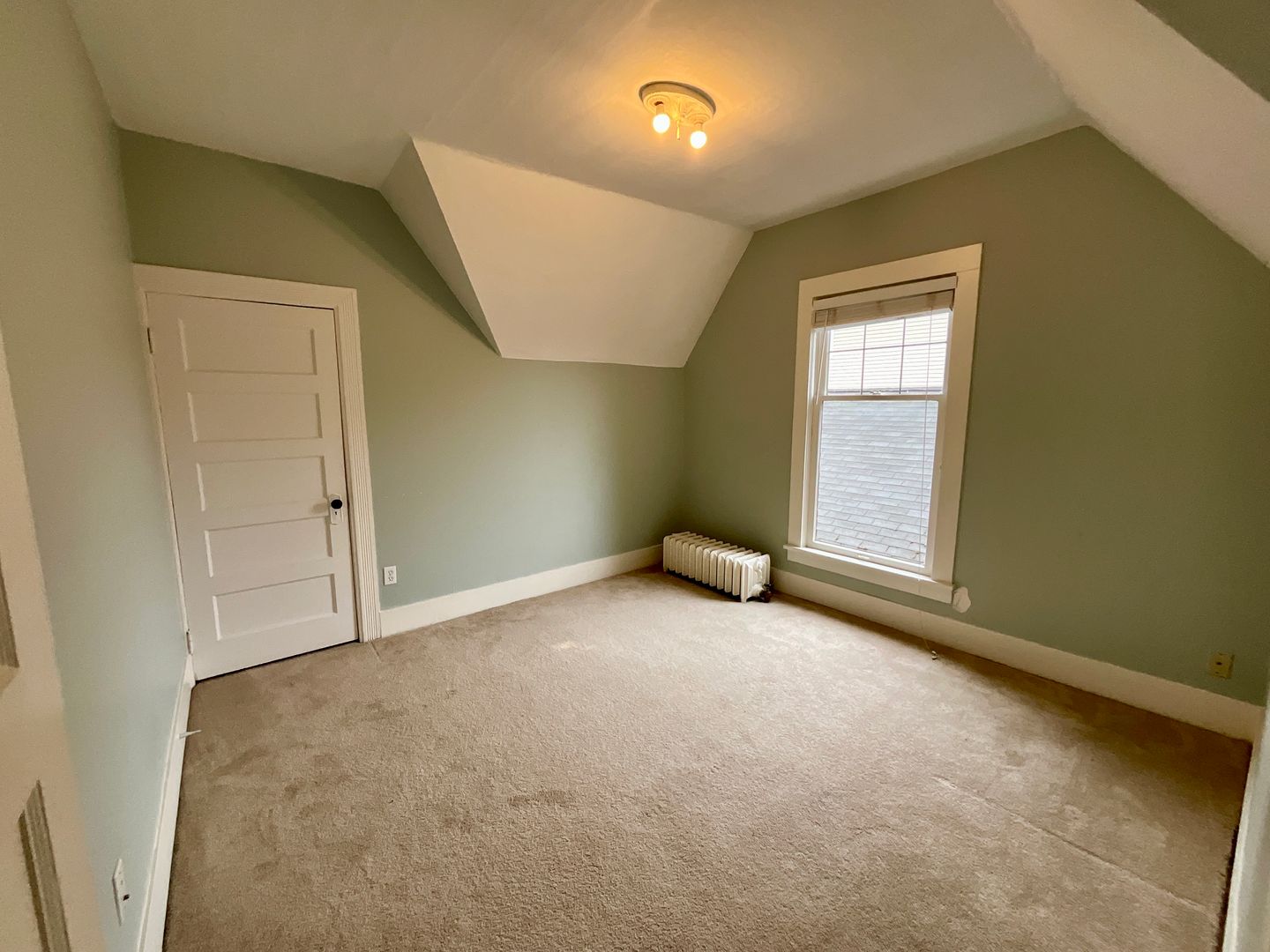 1425 32nd Ave S - Seattle - Washington - 3 bed, 2 bath rental property