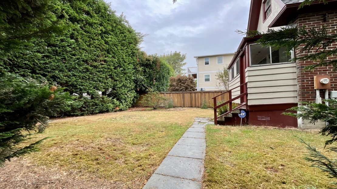 1425 32nd Ave S - Seattle - Washington - 3 bed, 2 bath rental property