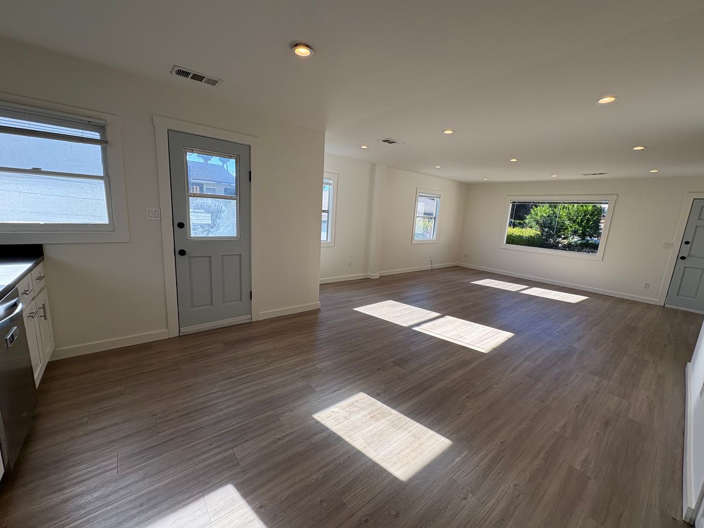 1451-1451 1/2 A & B Hornblend St - San Diego - California - 3 bed, 2 bath rental property