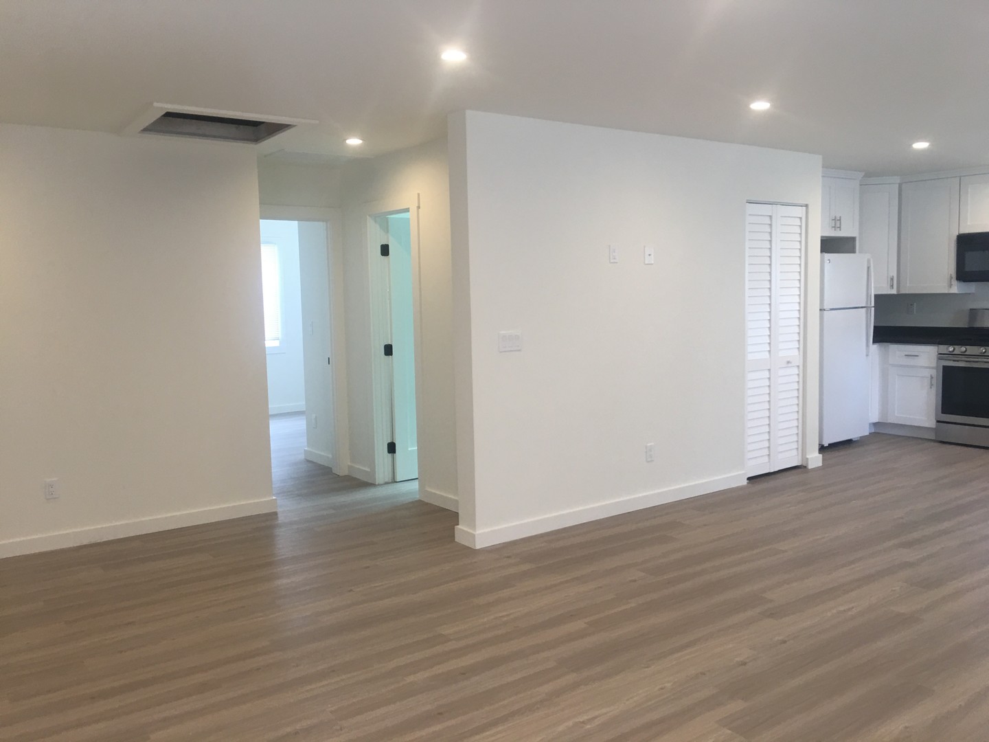 1451-1451 1/2 A & B Hornblend St - San Diego - California - 3 bed, 2 bath rental property