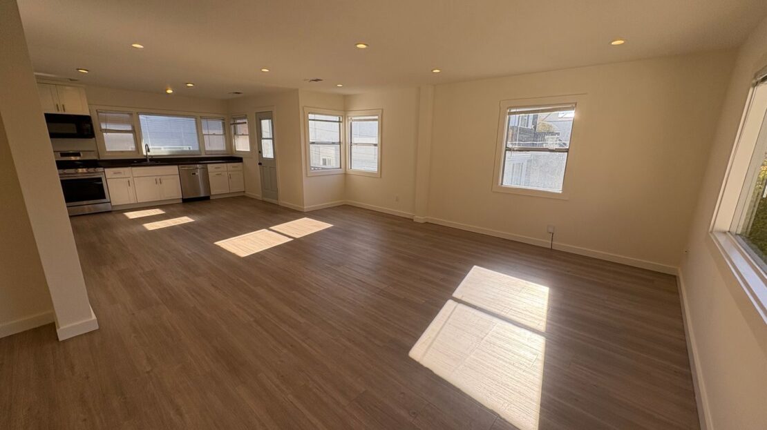 1451-1451 1/2 A & B Hornblend St - San Diego - California - 3 bed, 2 bath rental property