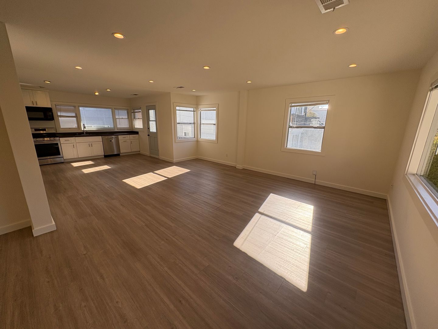 1451-1451 1/2 A & B Hornblend St - San Diego - California - 3 bed, 2 bath rental property