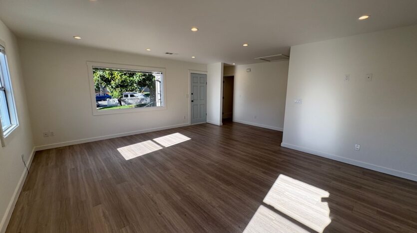 1451-1451 1/2 A & B Hornblend St - San Diego - California - 3 bed, 2 bath rental property