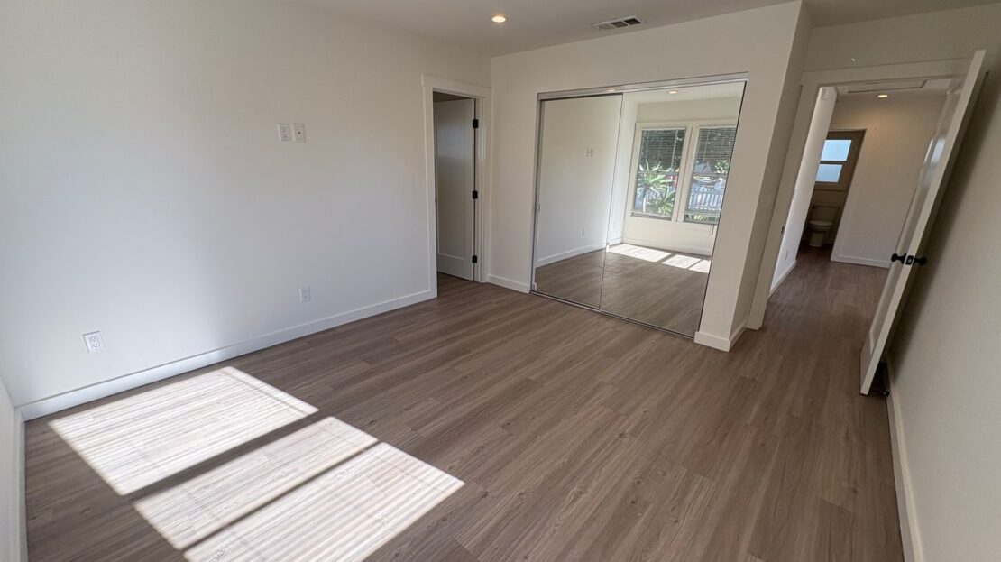 1451-1451 1/2 A & B Hornblend St - San Diego - California - 3 bed, 2 bath rental property