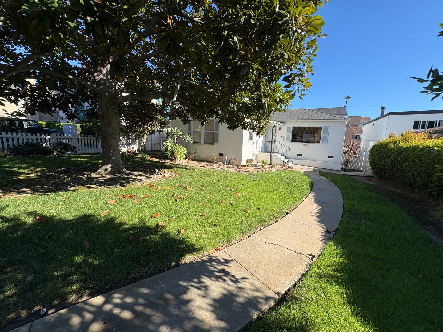 1451-1451 1/2 A & B Hornblend St - San Diego - California - 3 bed, 2 bath rental property