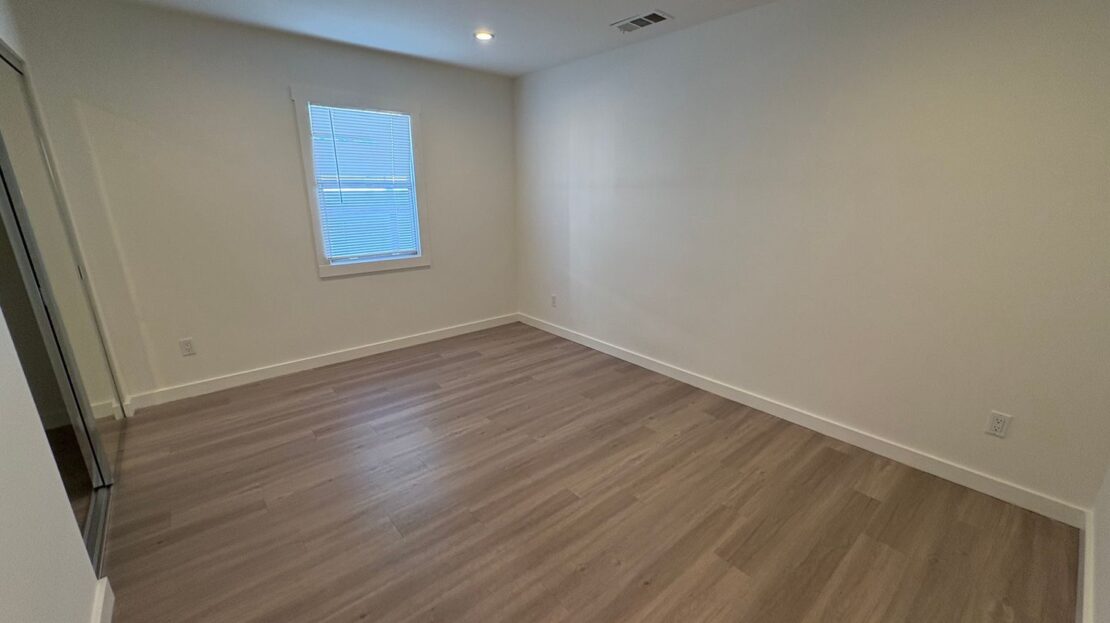 1451-1451 1/2 A & B Hornblend St - San Diego - California - 3 bed, 2 bath rental property