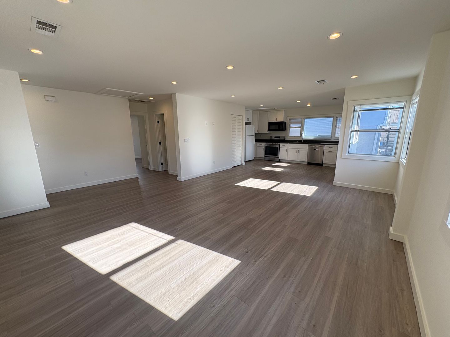 1451-1451 1/2 A & B Hornblend St - San Diego - California - 3 bed, 2 bath rental property