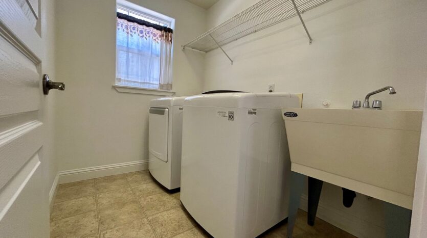 14714 NE 23rd Ave - Vancouver - Washington - 4 bed, 2.5 bath rental property