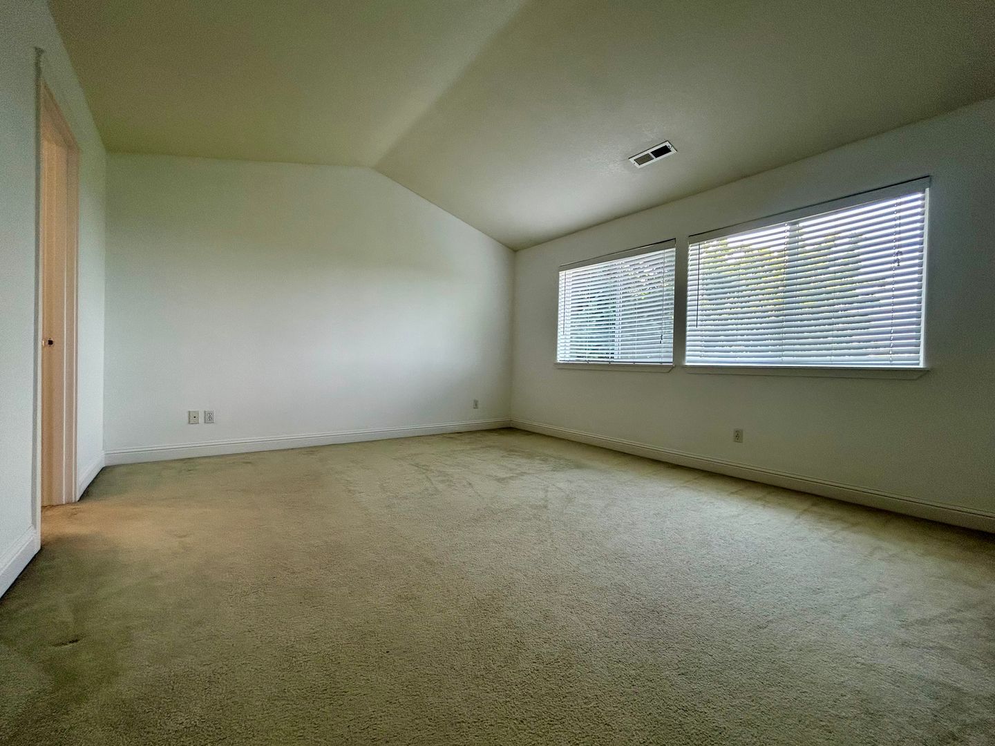 14714 NE 23rd Ave - Vancouver - Washington - 4 bed, 2.5 bath rental property