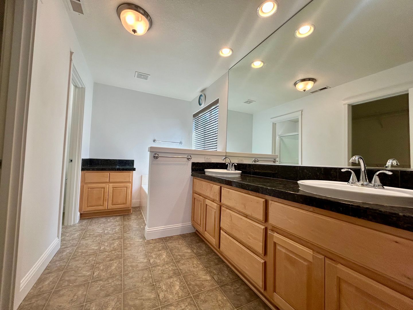 14714 NE 23rd Ave - Vancouver - Washington - 4 bed, 2.5 bath rental property