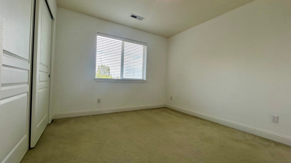 14714 NE 23rd Ave - Vancouver - Washington - 4 bed, 2.5 bath rental property