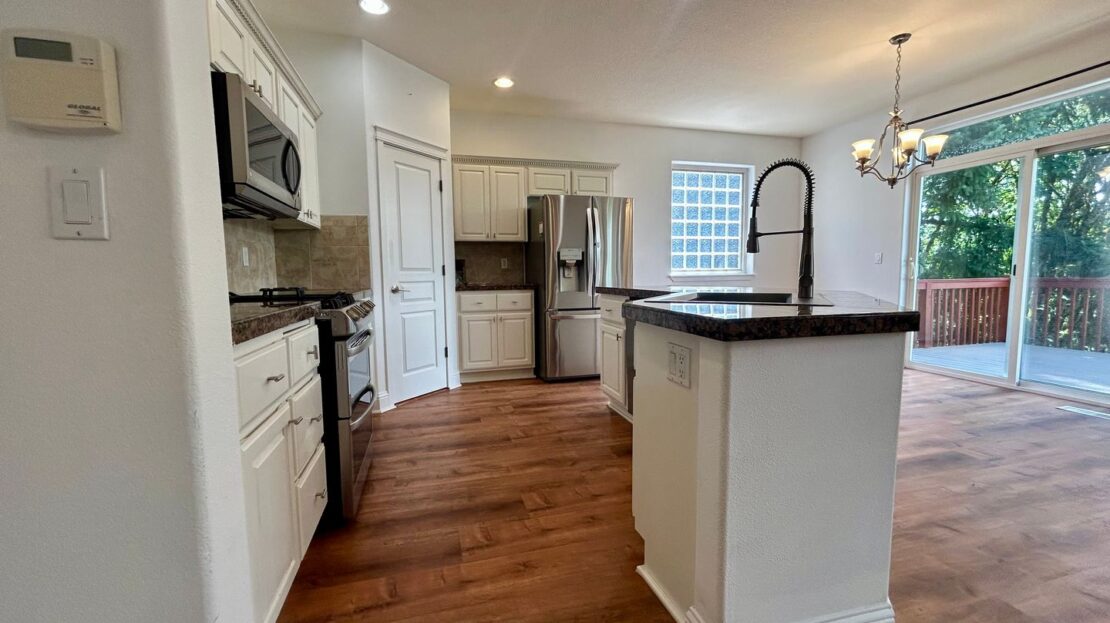 14714 NE 23rd Ave - Vancouver - Washington - 4 bed, 2.5 bath rental property