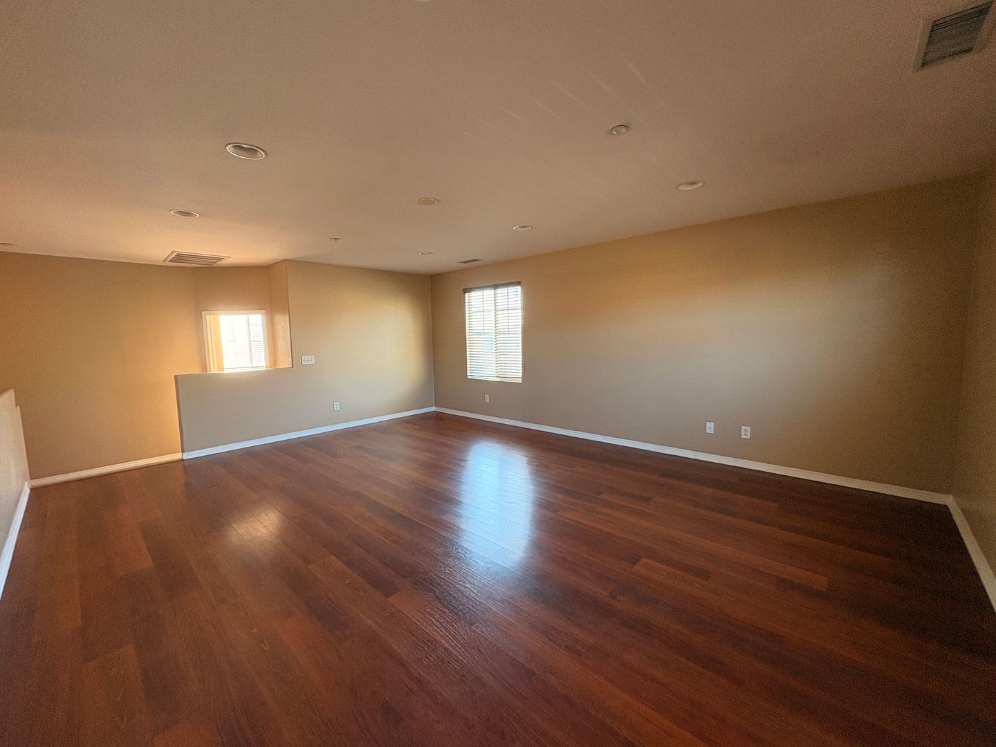 15131 Crane St - Fontana - California - 4 bed, 3 bath rental property