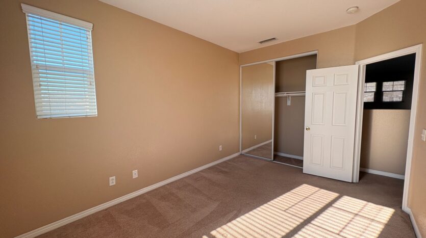 15131 Crane St - Fontana - California - 4 bed, 3 bath rental property