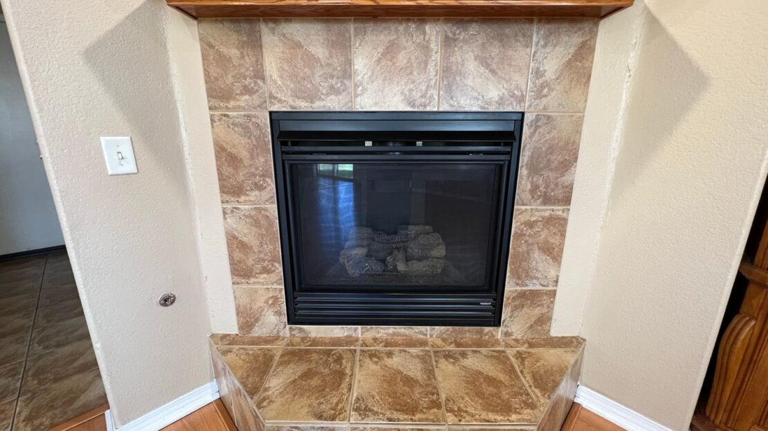 15131 Crane St - Fontana - California - 4 bed, 3 bath rental property