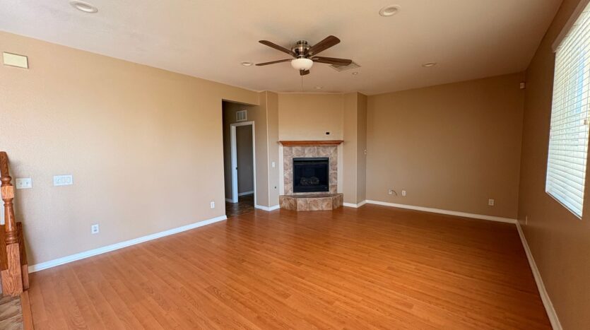 15131 Crane St - Fontana - California - 4 bed, 3 bath rental property