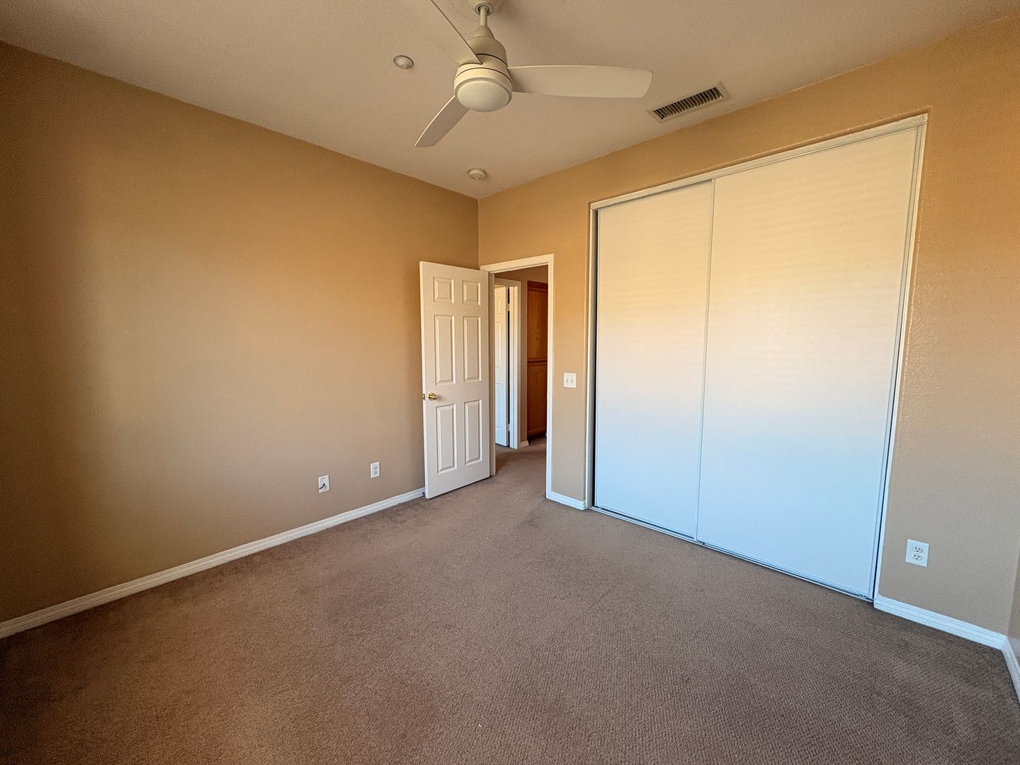 15131 Crane St - Fontana - California - 4 bed, 3 bath rental property