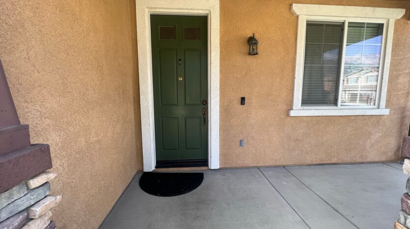 15131 Crane St - Fontana - California - 4 bed, 3 bath rental property