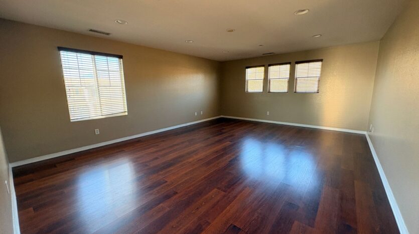 15131 Crane St - Fontana - California - 4 bed, 3 bath rental property