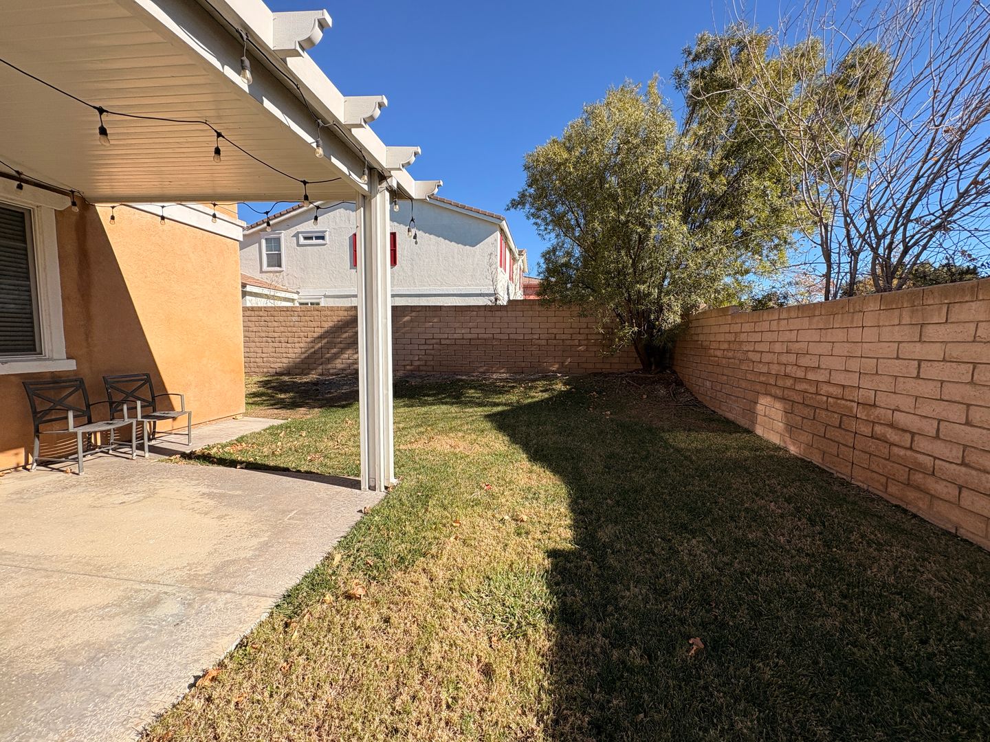 15131 Crane St - Fontana - California - 4 bed, 3 bath rental property