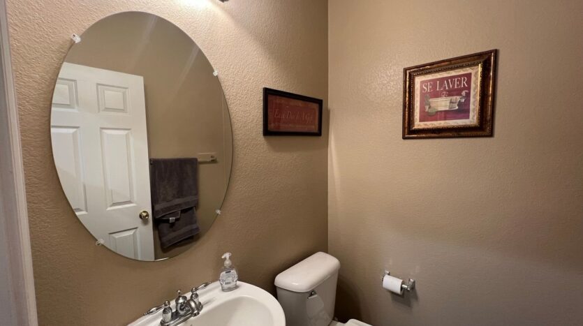 15131 Crane St - Fontana - California - 4 bed, 3 bath rental property