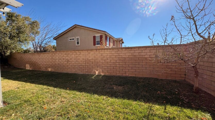 15131 Crane St - Fontana - California - 4 bed, 3 bath rental property