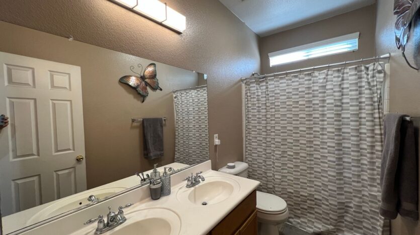 15131 Crane St - Fontana - California - 4 bed, 3 bath rental property