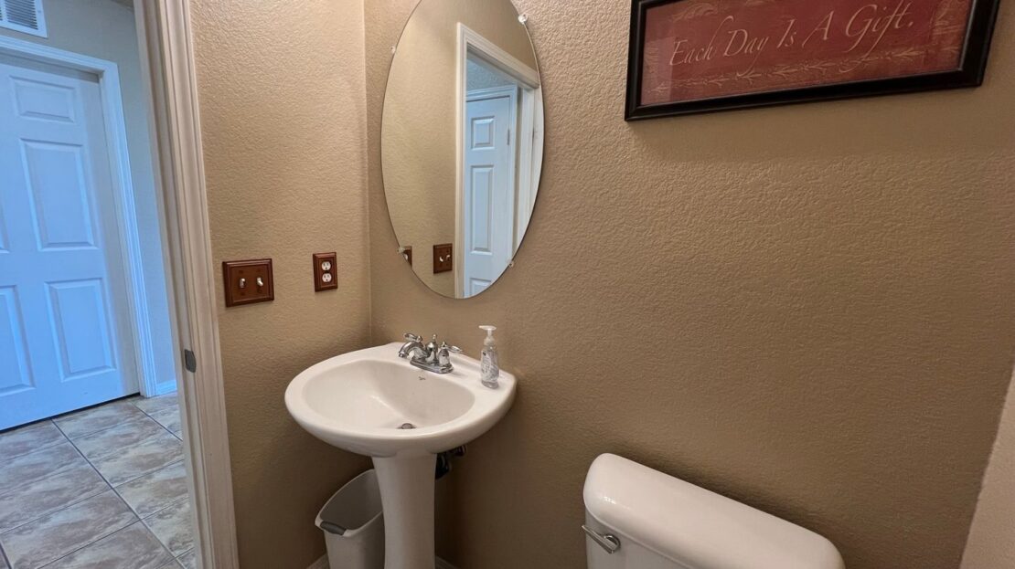 15131 Crane St - Fontana - California - 4 bed, 3 bath rental property