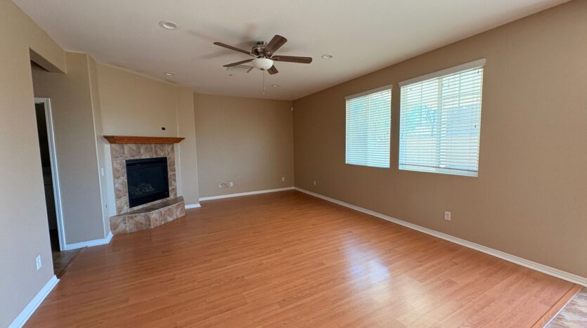 15131 Crane St - Fontana - California - 4 bed, 3 bath rental property