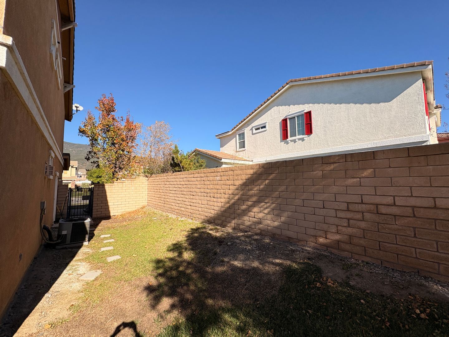 15131 Crane St - Fontana - California - 4 bed, 3 bath rental property