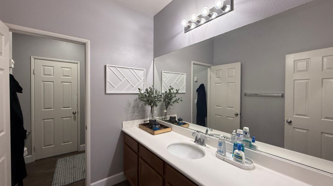 1520 W. Ave P6 - Palmdale - California - 6 bed, 4 bath rental property