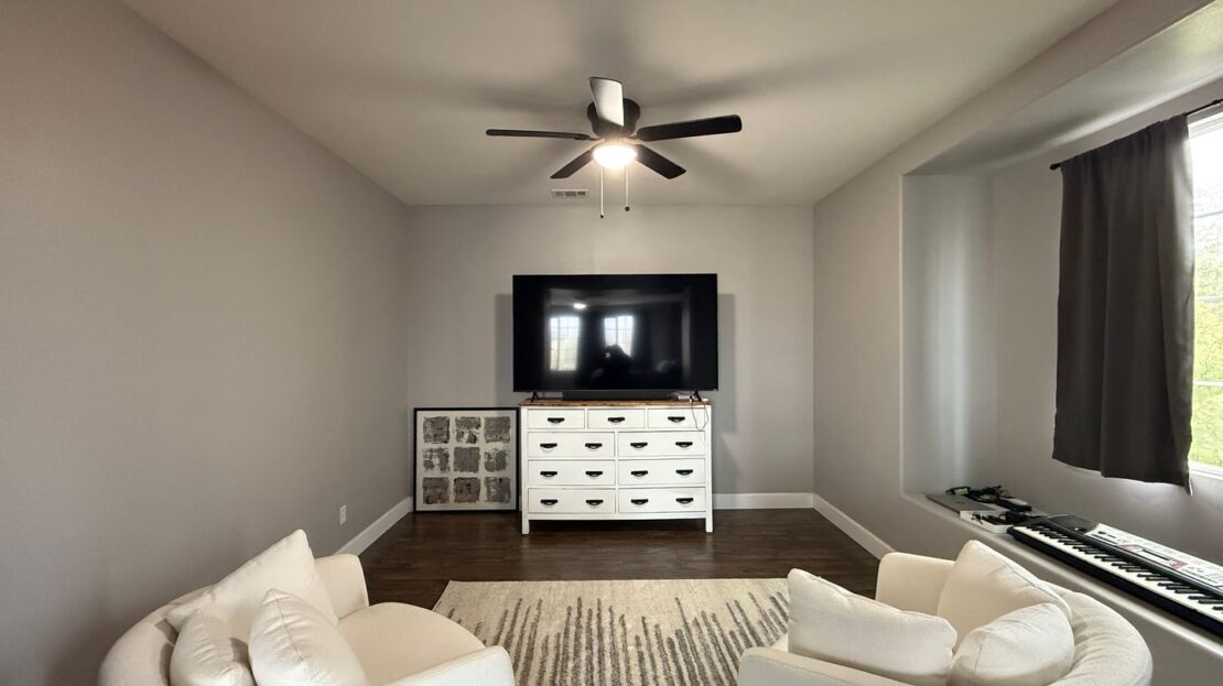 1520 W. Ave P6 - Palmdale - California - 6 bed, 4 bath rental property