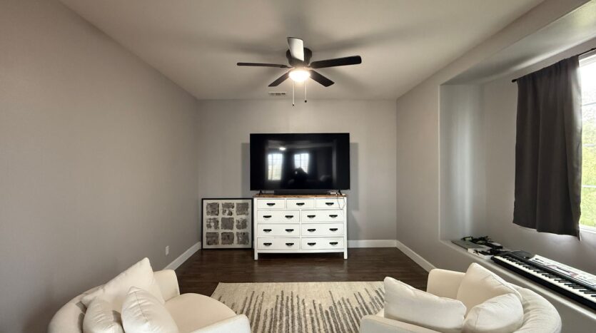 1520 W. Ave P6 - Palmdale - California - 6 bed, 4 bath rental property