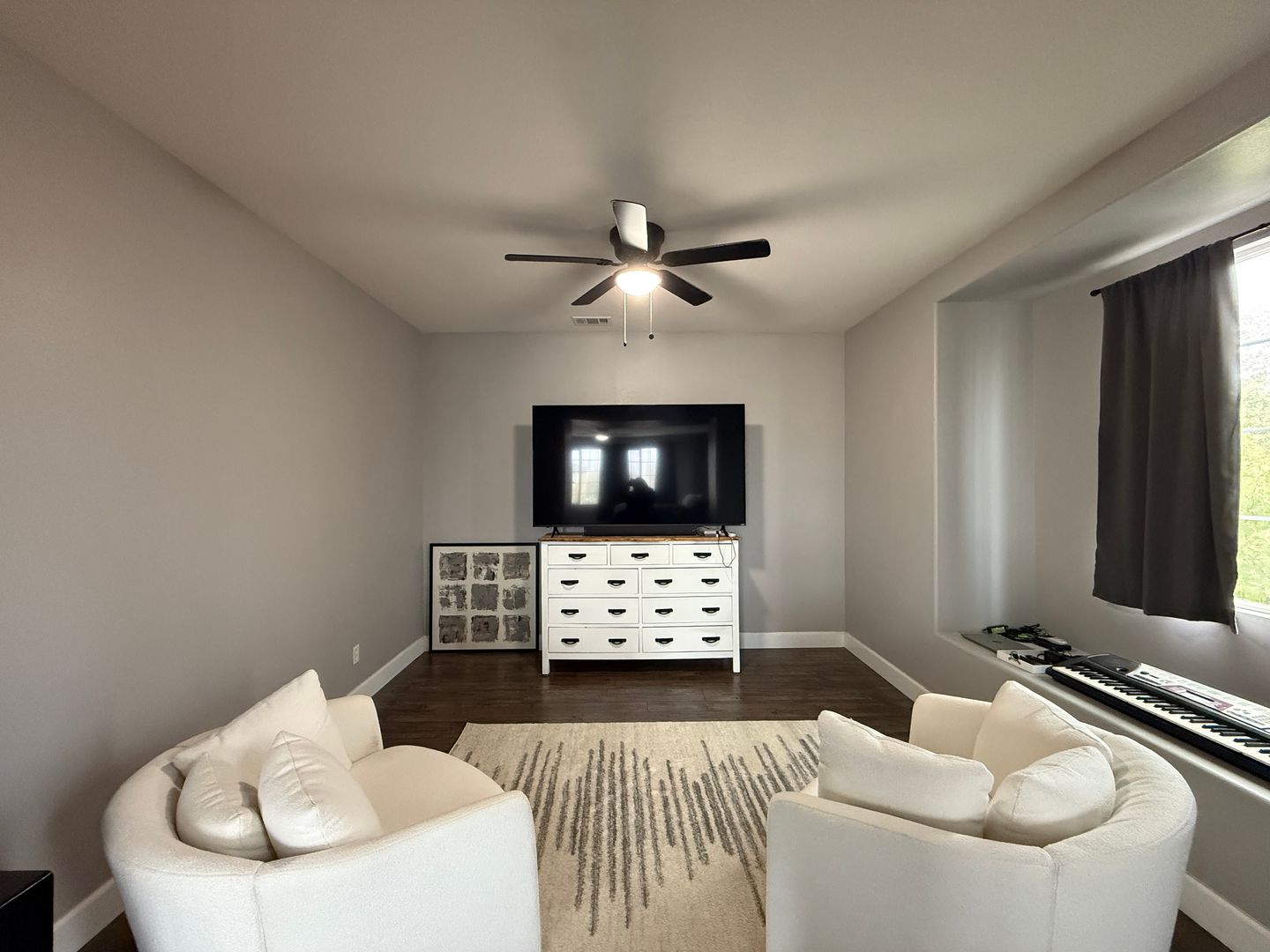 1520 W. Ave P6 - Palmdale - California - 6 bed, 4 bath rental property