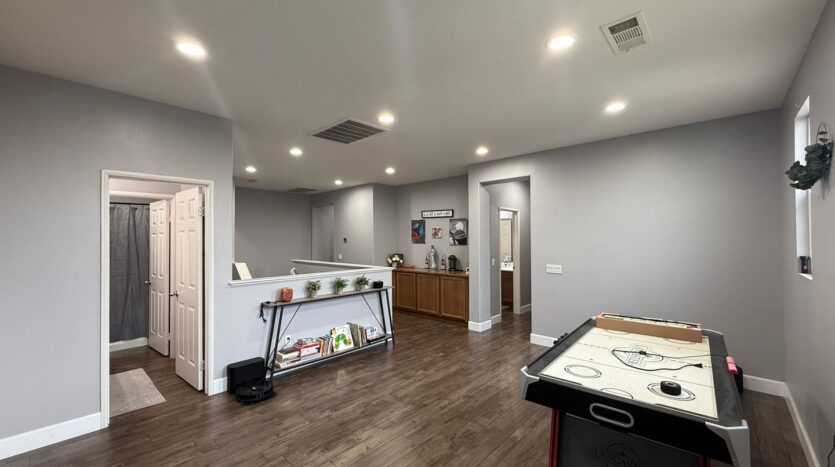 1520 W. Ave P6 - Palmdale - California - 6 bed, 4 bath rental property